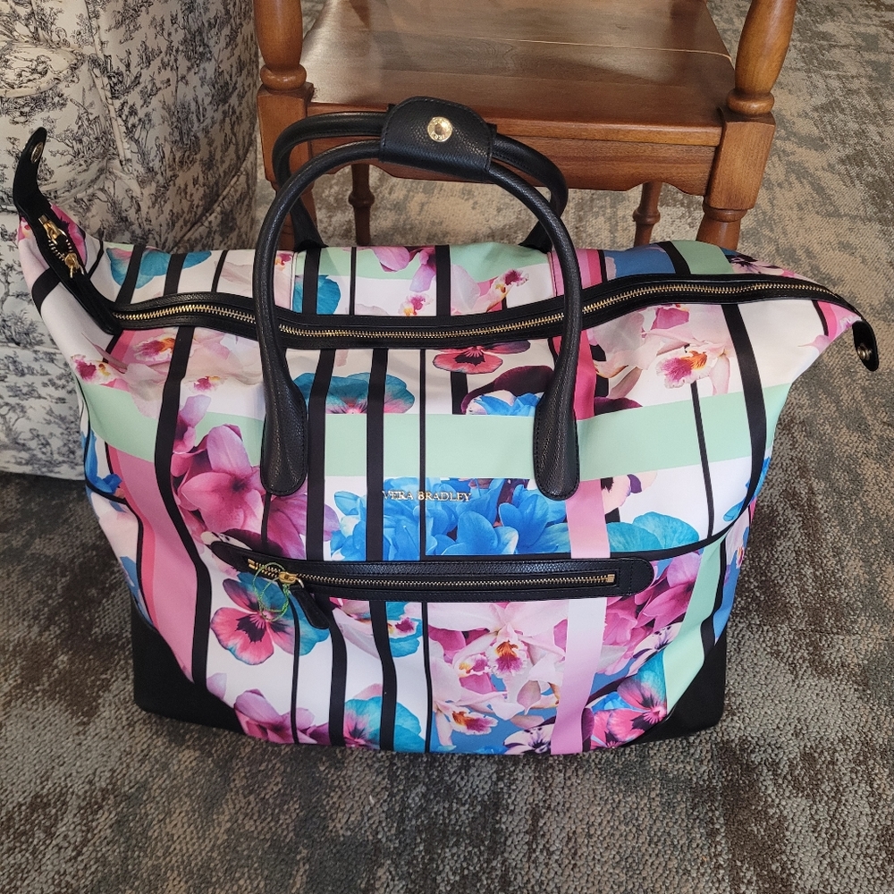 Nwt vera weekender bag